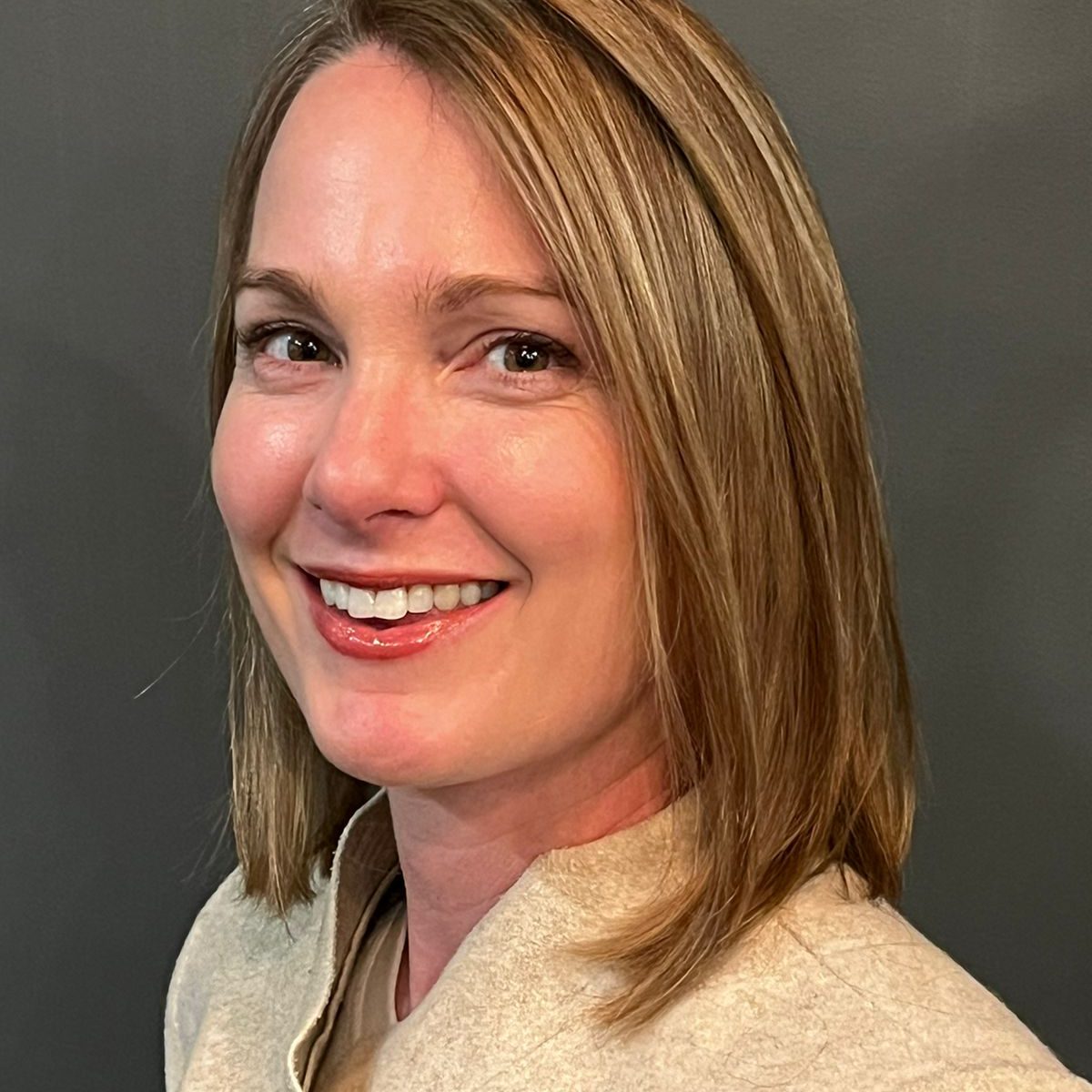 dr-julia-girdwood-home-page-about-me-section-new